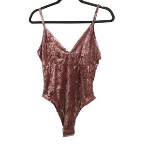 Mauve‎ colored Bodysuit, Velvet feeling size Small. No brand name